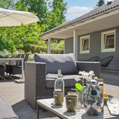 Cozy In With Wifi Glesborg